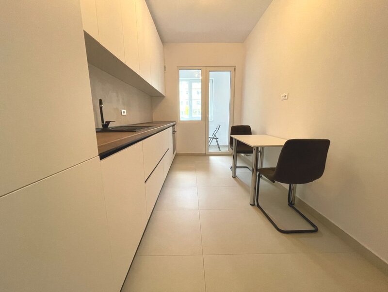 Doua camere Cavar - parter inalt- parcare inclusa